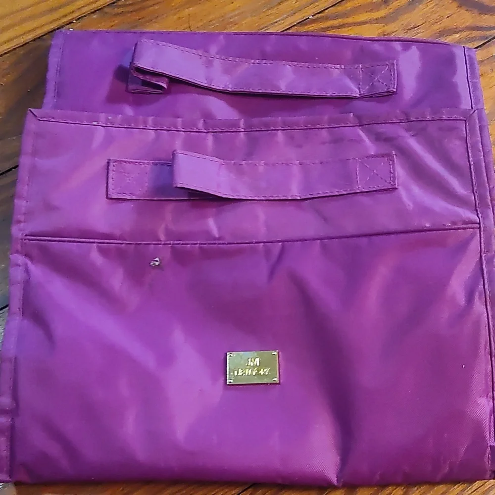 Toiletry travel case